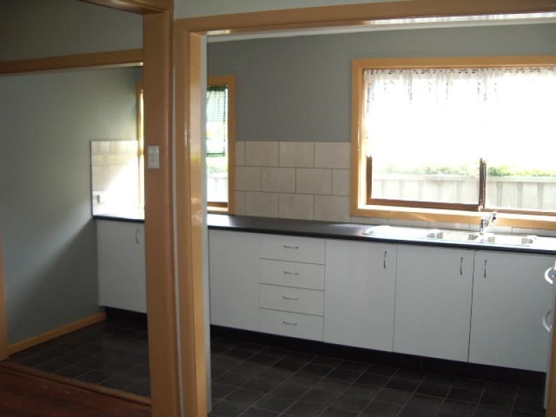 28 Lamonerie Street, Toongabbie NSW 2146