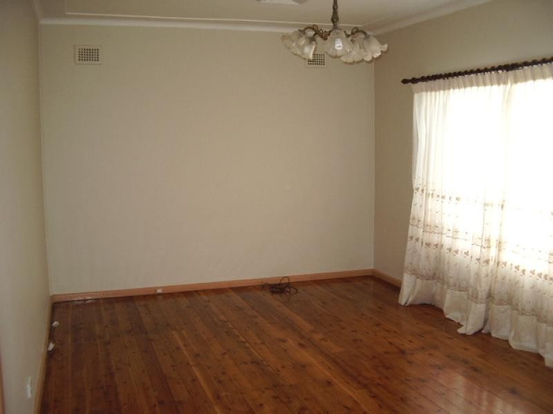 28 Lamonerie Street, Toongabbie NSW 2146