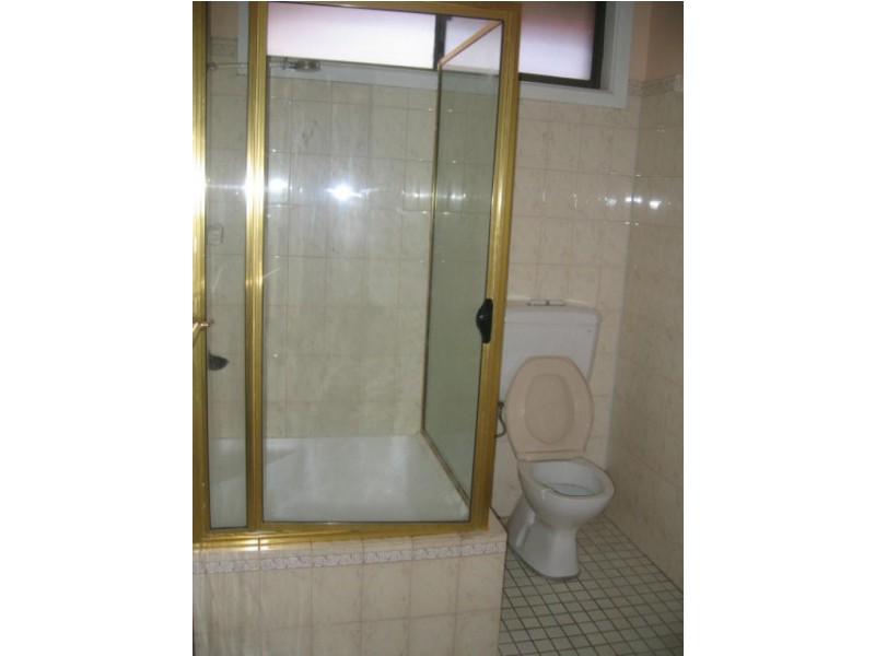 1 Dallas Place, Toongabbie NSW 2146