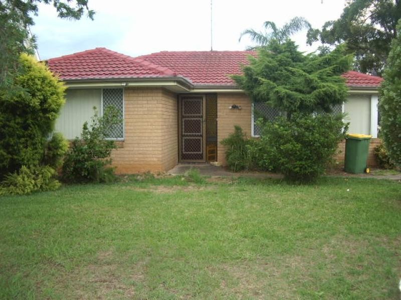 64 Greenmeadows Crescent, Toongabbie NSW 2146