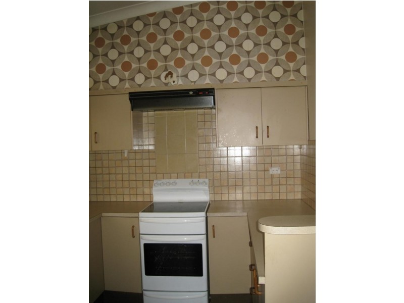 16 Station Road, Toongabbie NSW 2146