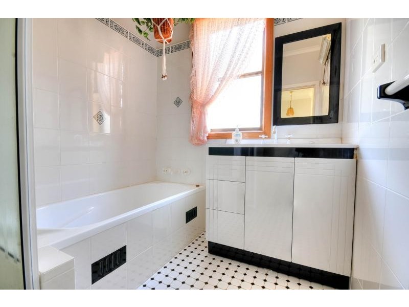 160 Targo Road, Girraween NSW 2145