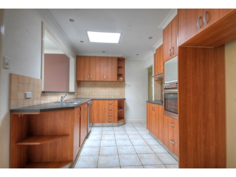 3 The Crescent, Toongabbie NSW 2146