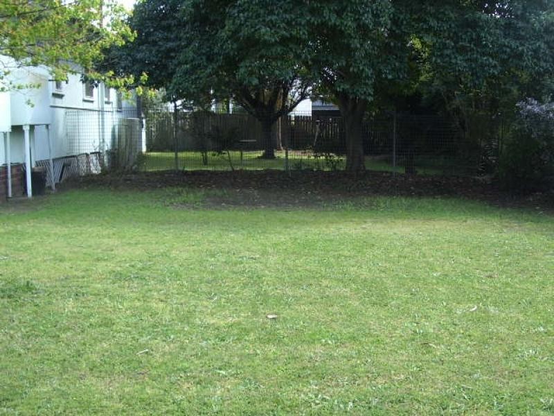 2 Robertson Avenue, Seven Hills NSW 2147