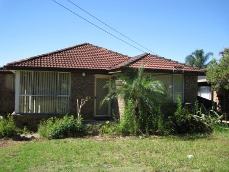 17 Valparaiso Avenue, Toongabbie NSW 2146