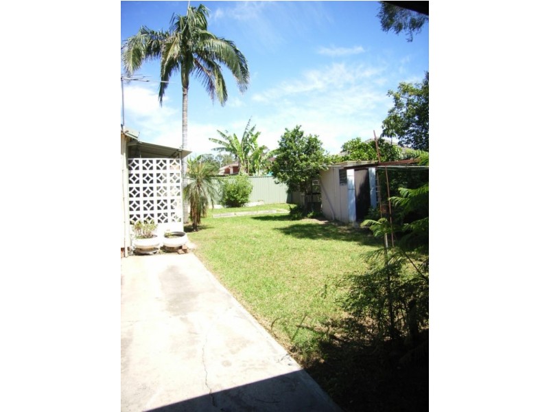 14 Mandoon Road, Girraween NSW 2145