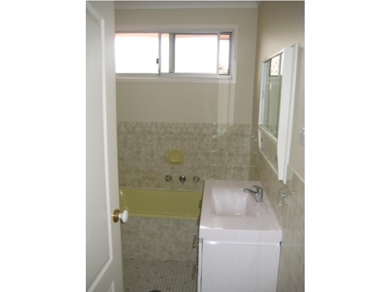 11 Graham Street, Greystanes NSW 2145