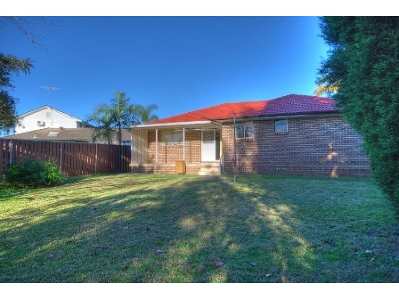 4 Chanel Street, Toongabbie NSW 2146