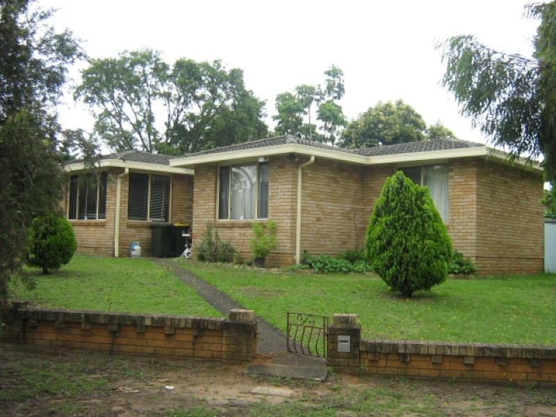 23 Bombala Street, Pendle Hill NSW 2145