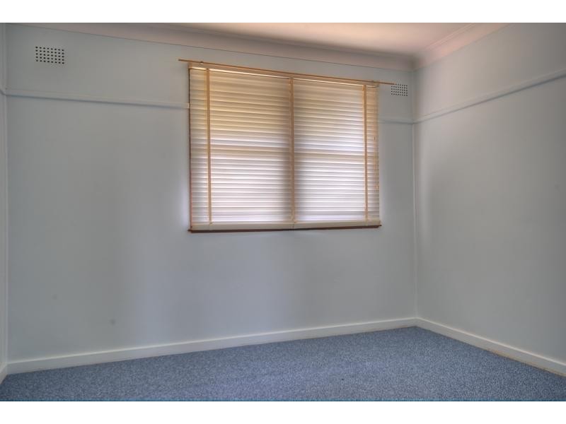 4 Sixth Avenue, Seven Hills NSW 2147