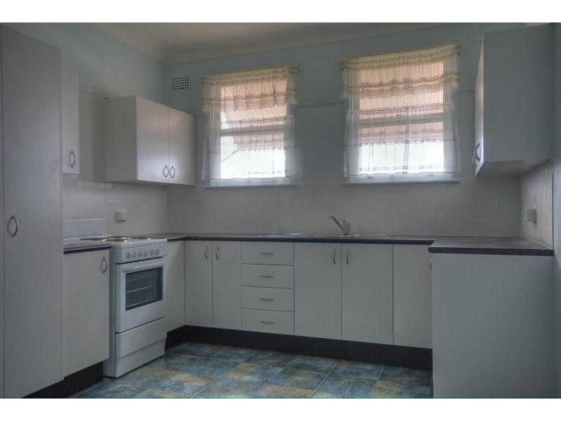 4 Sixth Avenue, Seven Hills NSW 2147