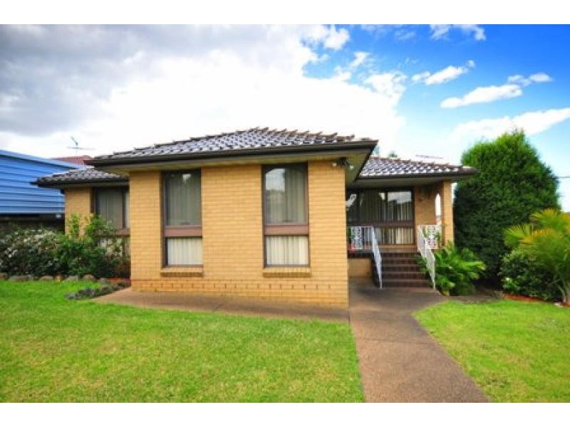 34 Hazel Street, Girraween NSW 2145