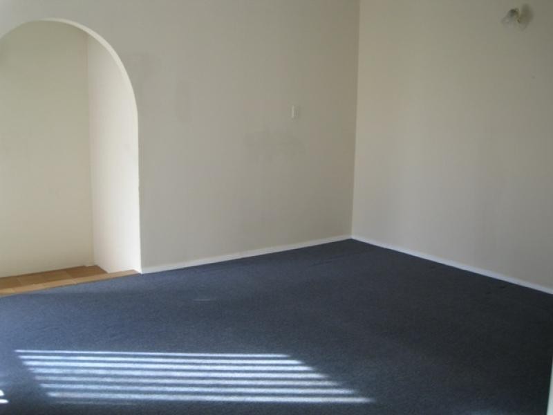 2 Dallas Place, Toongabbie NSW 2146