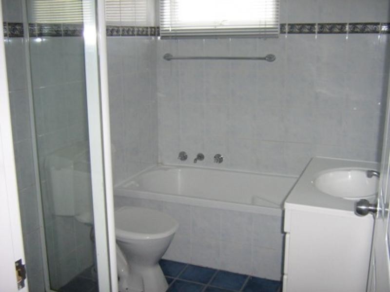 28 Fitzwilliam Road, Old Toongabbie NSW 2146