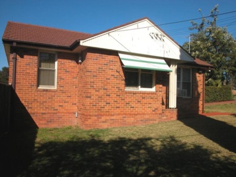 13 Stephen Street, Blacktown NSW 2148