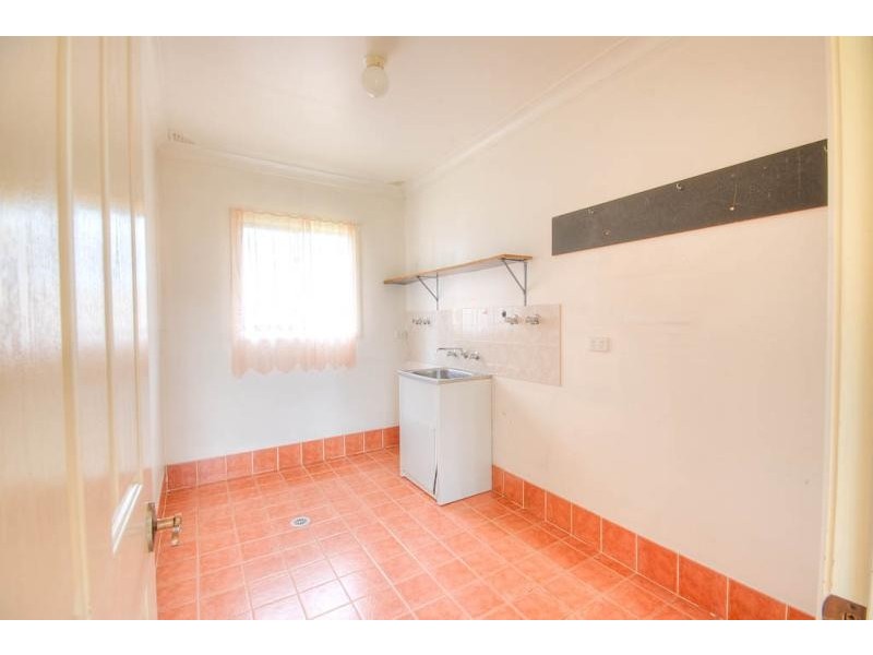 1 Tungarra Road, Girraween NSW 2145