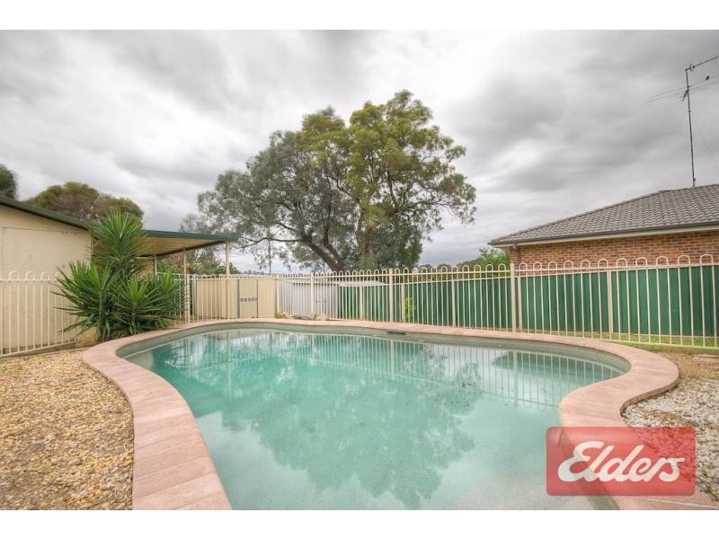 25 Merryl Avenue, Old Toongabbie NSW 2146