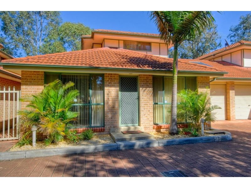2/41-43 Portia Road, Toongabbie NSW 2146