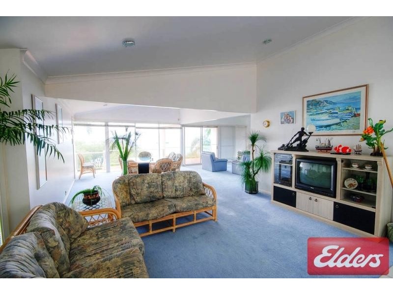 212 Elizabeth Drive, Vincentia NSW 2540