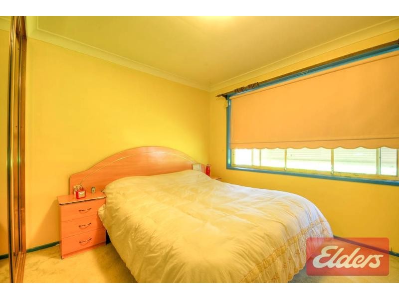 37 Greenmeadows Crescent, Toongabbie NSW 2146