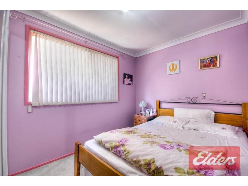 37 Greenmeadows Crescent, Toongabbie NSW 2146