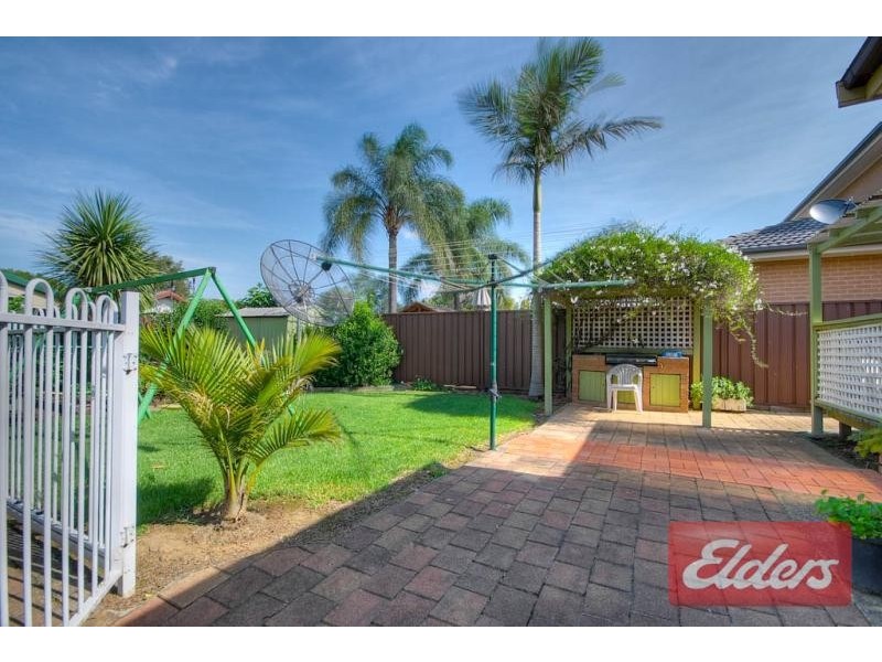 37 Greenmeadows Crescent, Toongabbie NSW 2146