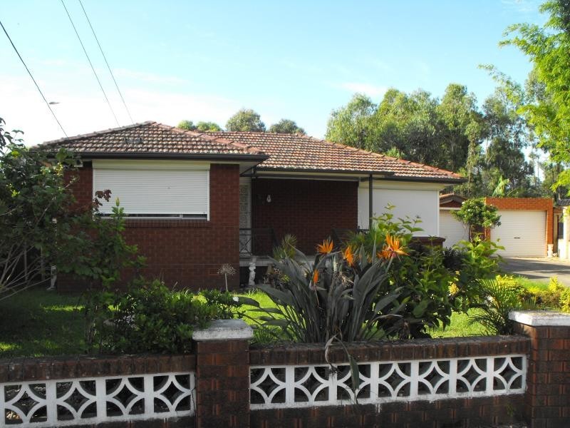 9 Finch Place, Greystanes NSW 2145