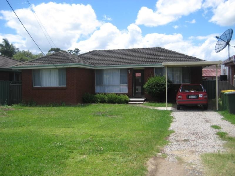 11 Ancona Avenue, Toongabbie NSW 2146