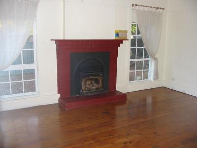 2 Octavia Street, Toongabbie NSW 2146