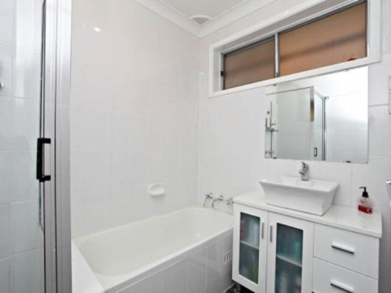 4 Nice Place, Seven Hills NSW 2147