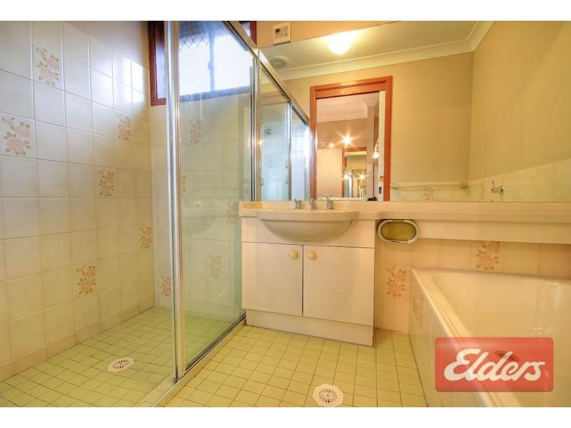 48 Carinya Road, Girraween NSW 2145