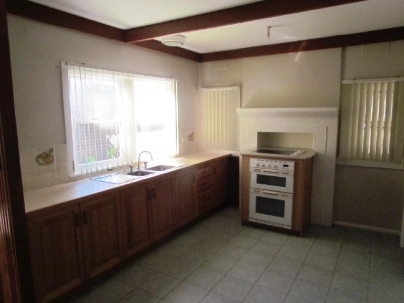 21 Tungarra Road, Girraween NSW 2145