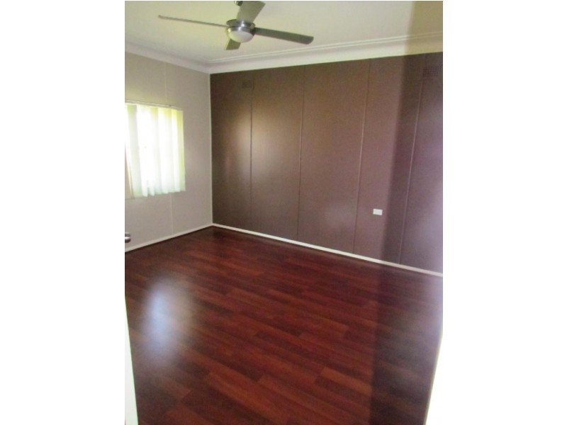 21 Tungarra Road, Girraween NSW 2145