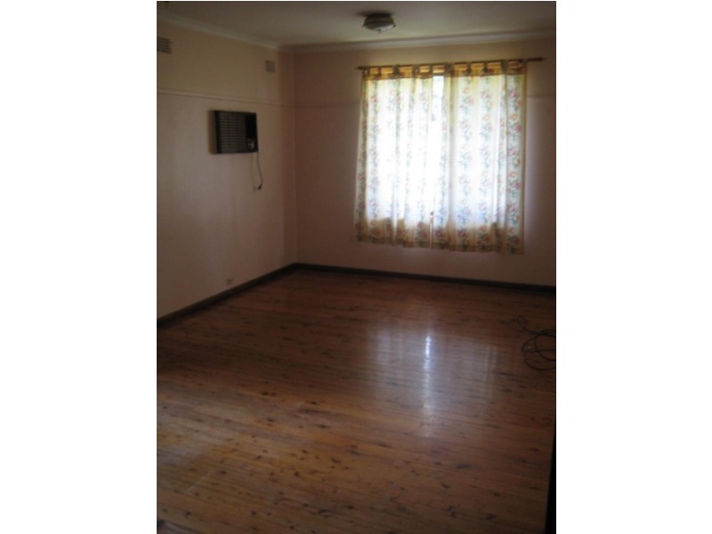 8 Alison Street, Seven Hills NSW 2147