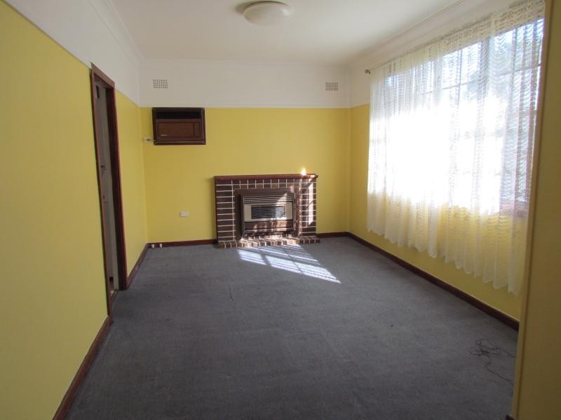 12 Eighth Avenue, Seven Hills NSW 2147