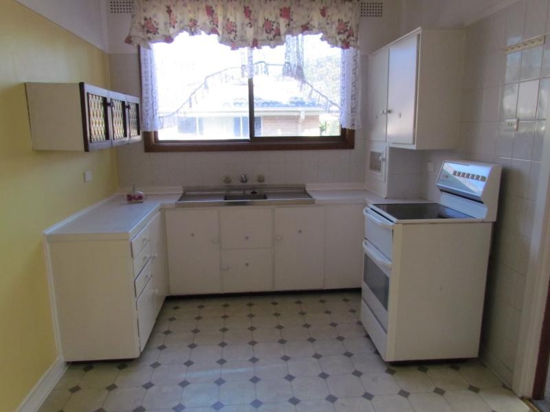 12 Eighth Avenue, Seven Hills NSW 2147