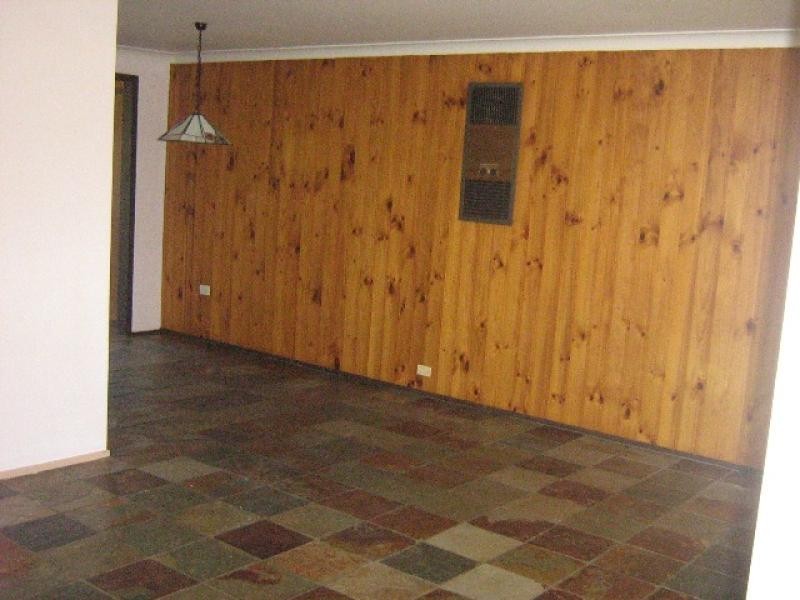 2 Tucks Road, Toongabbie NSW 2146