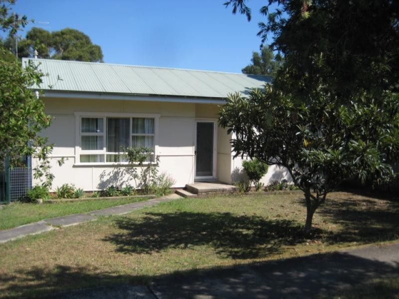 100 Ballandella Road, Toongabbie NSW 2146