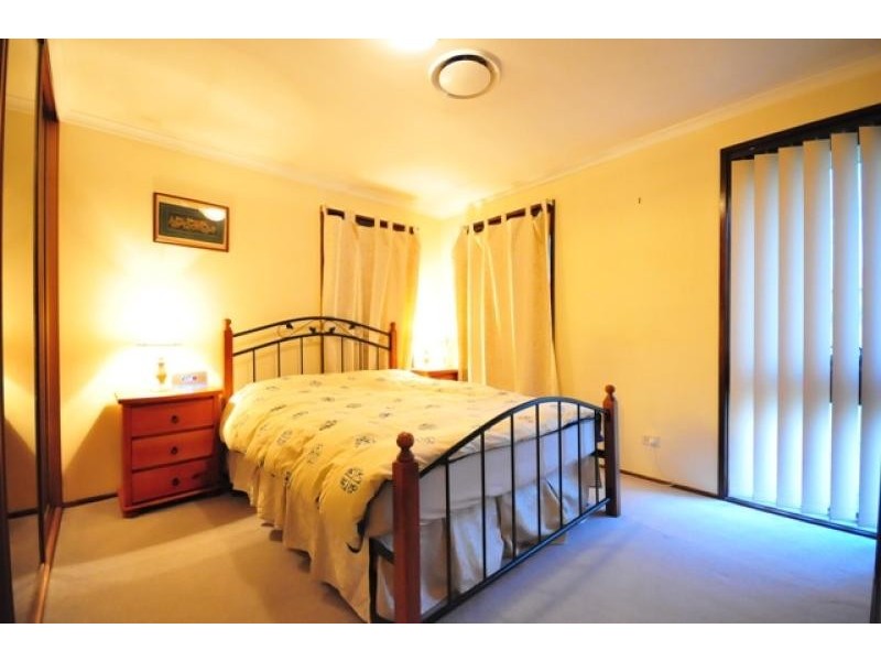 34 Hazel Street, Girraween NSW 2145