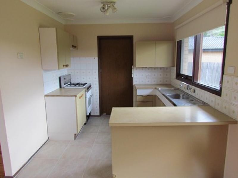 37 Woodlawn Drive, Toongabbie NSW 2146