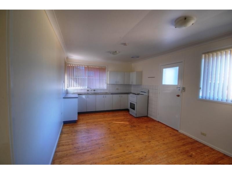38 Tania Avenue, South Penrith NSW 2750