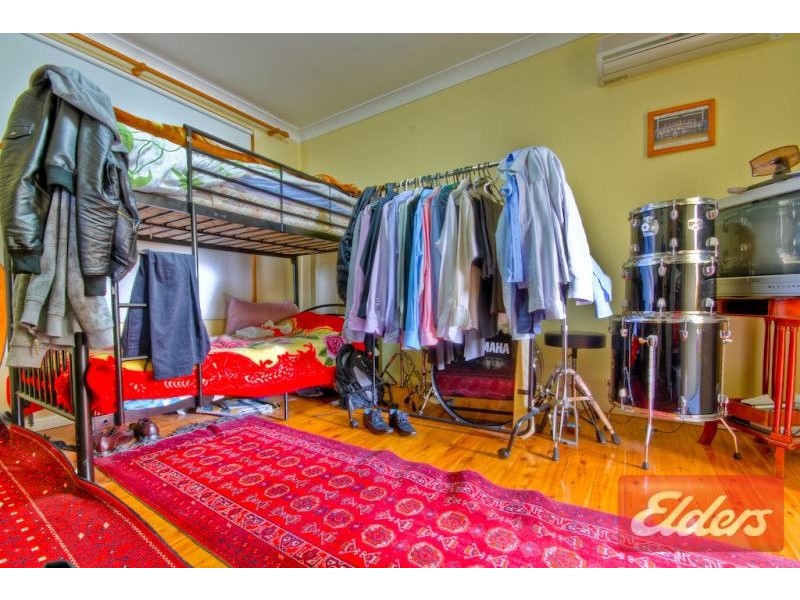 16 Andrews Avenue, Toongabbie NSW 2146