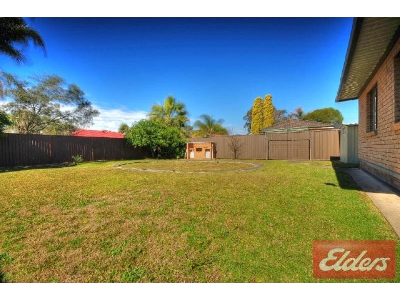 31 Greenmeadows Crescent, Toongabbie NSW 2146
