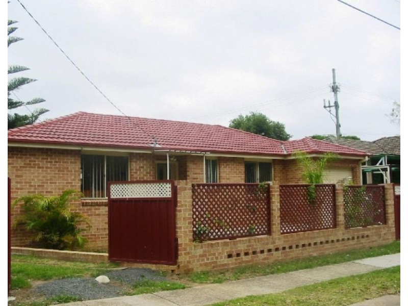 2A Ivy Street, Toongabbie NSW 2146