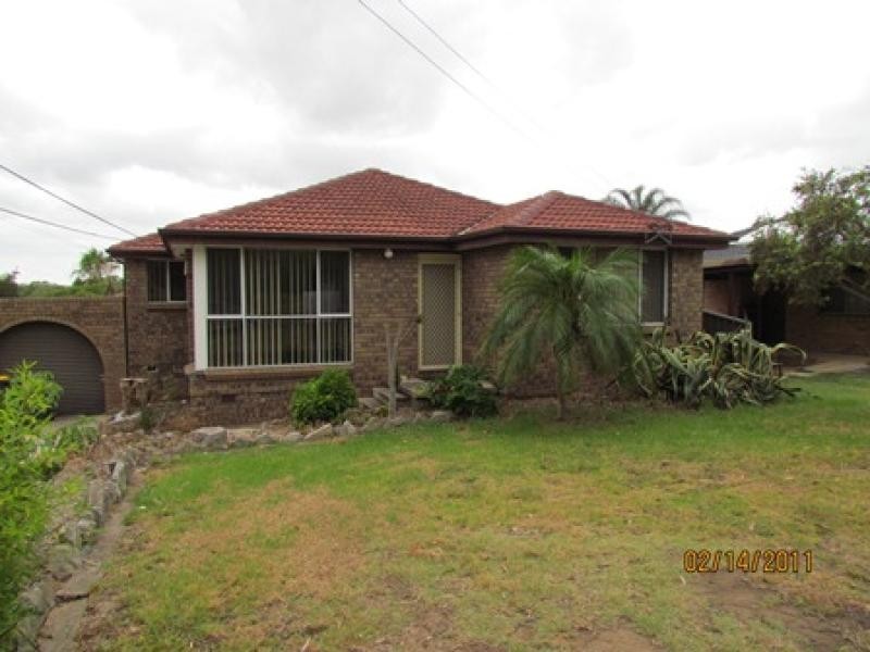 17 Valparaiso Avenue, Toongabbie NSW 2146