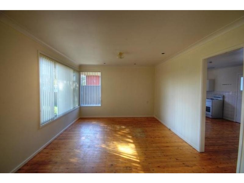 38 Tania Avenue, South Penrith NSW 2750