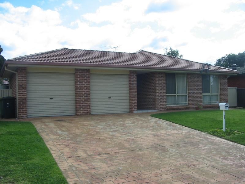 39 Bombala Street, Pendle Hill NSW 2145