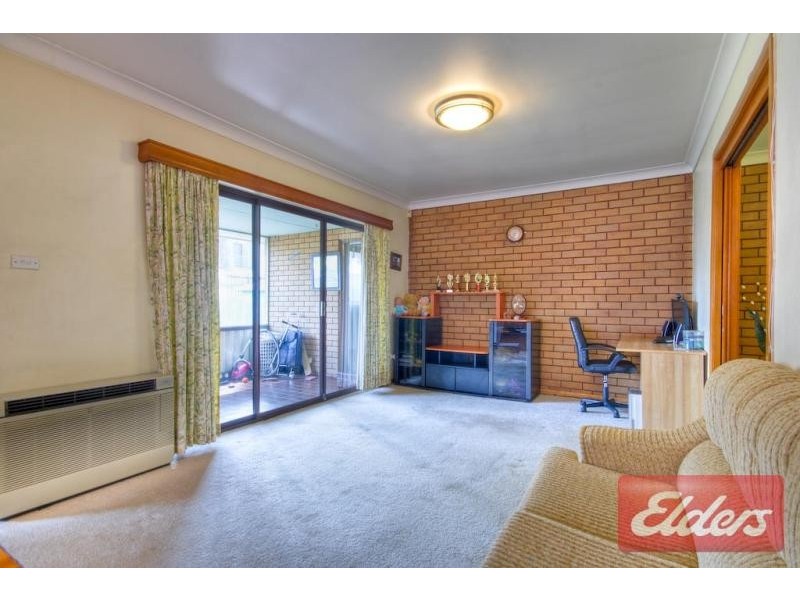 28 Cooyong Crescent, Toongabbie NSW 2146