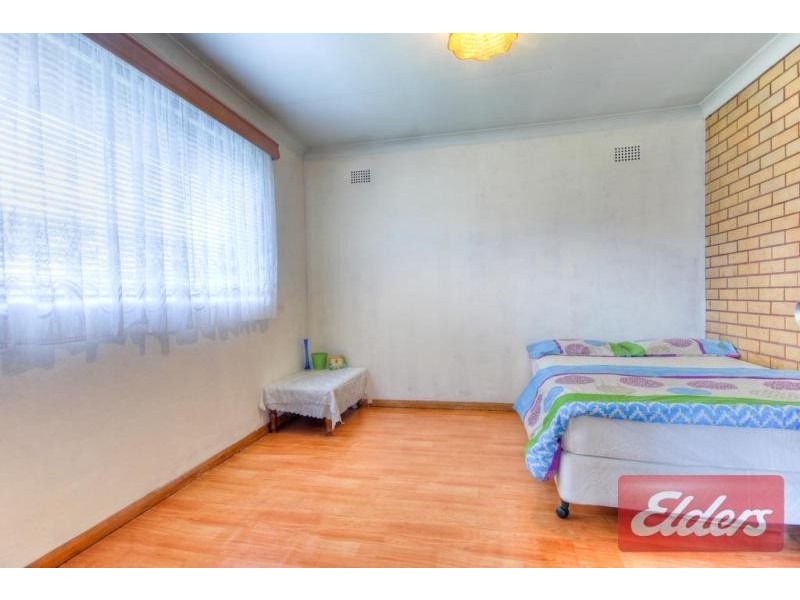 28 Cooyong Crescent, Toongabbie NSW 2146