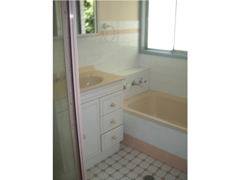 271 Madagascar Drive, Kings Park NSW 2148